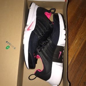 Black and pink prestos